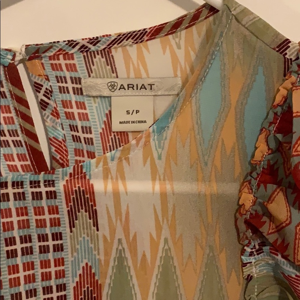 Aztec blouse - Picture 2 of 3